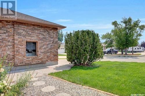 236 Eagle Place, Regina, SK - Outdoor