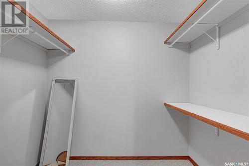 236 Eagle Place, Regina, SK - Indoor With Storage