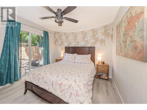 712 Hubert Avenue, Enderby, BC - Indoor Photo Showing Bedroom