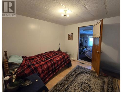 5281 69Th Avenue Ne, Salmon Arm, BC - Indoor Photo Showing Bedroom