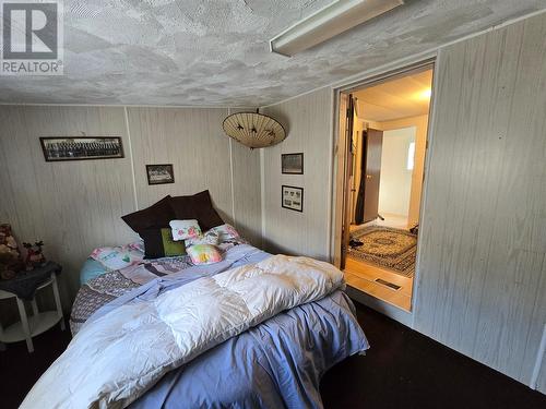 5281 69Th Avenue Ne, Salmon Arm, BC - Indoor Photo Showing Bedroom