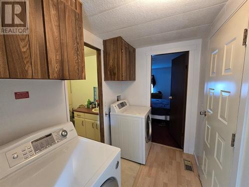 5281 69Th Avenue Ne, Salmon Arm, BC - Indoor Photo Showing Laundry Room