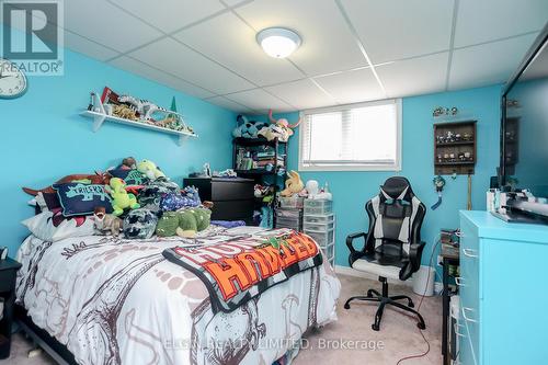 7 Porter Place W, St. Thomas, ON - Indoor Photo Showing Bedroom