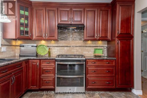 7 Porter Place W, St. Thomas, ON - Indoor Photo Showing Kitchen