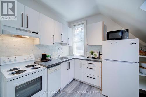 879 Hellmuth Avenue, London, ON - Indoor Photo Showing Kitchen