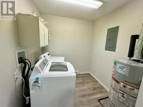 6201 Maple Drive Unit# 102, Osoyoos, BC - Indoor Photo Showing Laundry Room