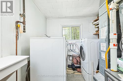 6278 Vancise Court, Clearview, ON - Indoor Photo Showing Laundry Room