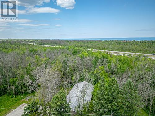 6278 Vancise Court, Clearview, ON - Outdoor With View