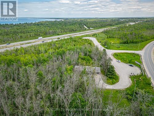 6278 Vancise Court, Clearview, ON - Outdoor With View