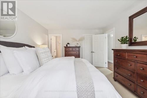 2072 Chippewa Trail, Mississauga (Sheridan), ON - Indoor Photo Showing Bedroom