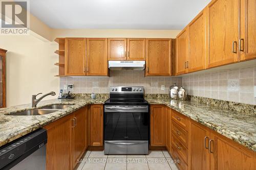 28 Millsborough Road, Brampton, ON - Indoor Photo Showing Kitchen With Double Sink