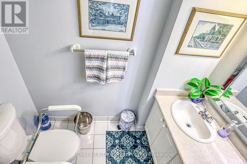 215 - 1525 Diefenbaker Court, Pickering (Town Centre), ON - Indoor Photo Showing Bathroom