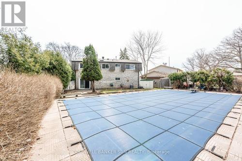 2483 Yarmouth Crescent, Oakville, ON - Outdoor With In Ground Pool