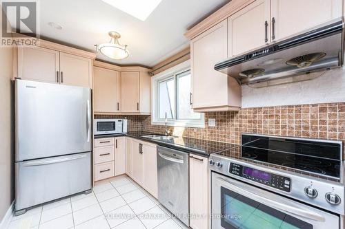 2483 Yarmouth Crescent, Oakville (Bronte West), ON - Indoor Photo Showing Kitchen