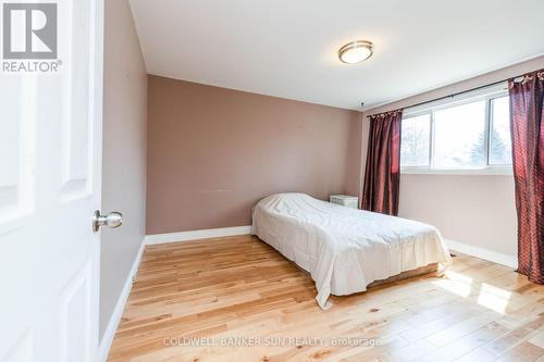 2483 Yarmouth Crescent, Oakville (Bronte West), ON - Indoor Photo Showing Bedroom