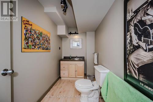 126 Howell Road, Oakville (River Oaks), ON - Indoor Photo Showing Bathroom