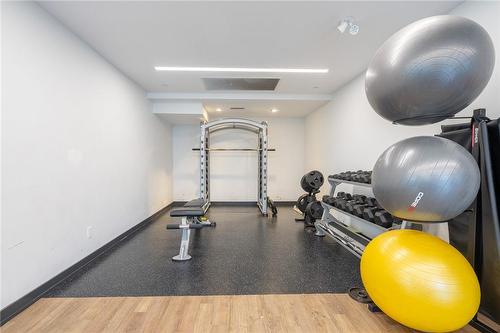 5230 Dundas Street Unit# A428, Burlington, ON - Indoor Photo Showing Gym Room