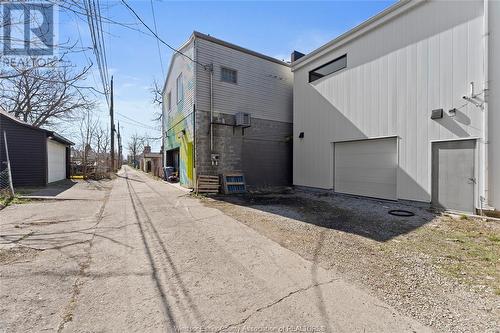 1008 Drouillard, Windsor, ON 