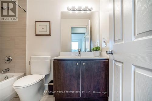 501 - 1000 Creekside Drive, Hamilton (Dundas), ON - Indoor Photo Showing Bathroom