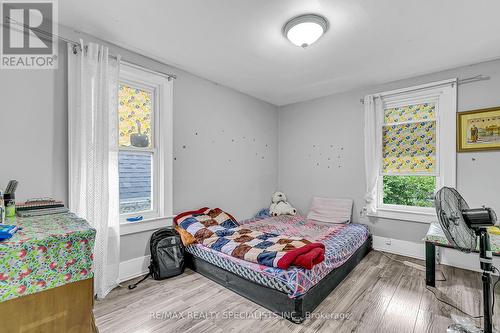 932 Hall Avenue W, Windsor, ON - Indoor Photo Showing Bedroom