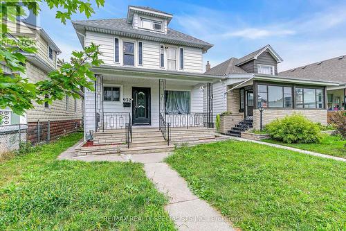 932 Hall Avenue W, Windsor, ON - Outdoor With Deck Patio Veranda With Facade