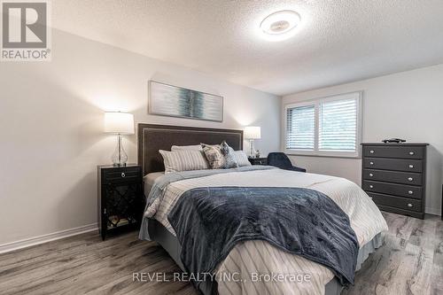 270 Rowntree Drive, Hamilton, ON - Indoor Photo Showing Bedroom