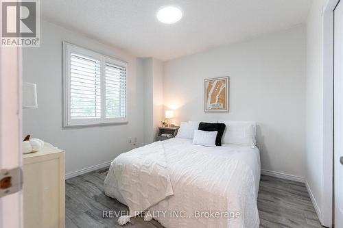 270 Rowntree Drive, Hamilton, ON - Indoor Photo Showing Bathroom