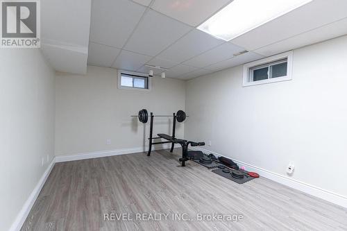 270 Rowntree Drive, Hamilton (Rushdale), ON - Indoor Photo Showing Living Room