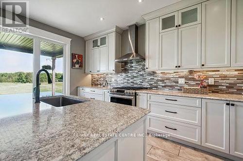 9738 Dundas Street E, Erin, ON - Indoor Photo Showing Kitchen With Upgraded Kitchen