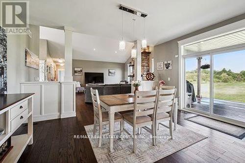 9738 Dundas Street E, Erin, ON - Indoor Photo Showing Dining Room