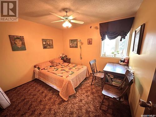 706 Donald Street, Hudson Bay, SK - Indoor Photo Showing Bedroom