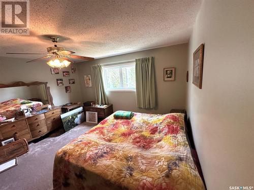 706 Donald Street, Hudson Bay, SK - Indoor Photo Showing Bedroom