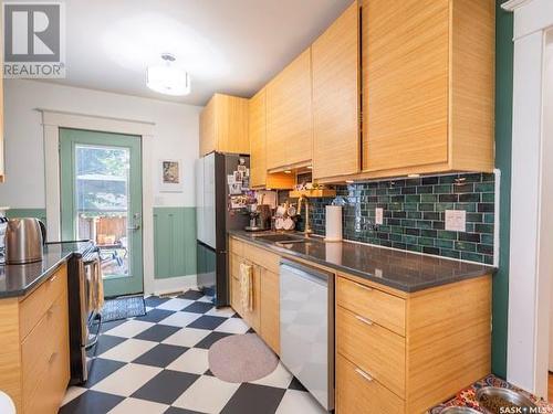 2165 Montague Street, Regina, SK - Indoor Photo Showing Kitchen