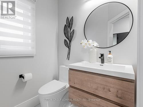 109 Barli Crescent, Vaughan, ON - Indoor Photo Showing Bathroom