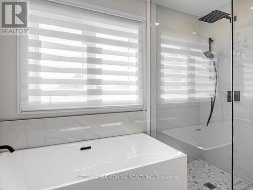 109 Barli Crescent, Vaughan, ON - Indoor Photo Showing Bathroom