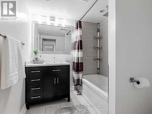 109 Barli Crescent, Vaughan, ON - Indoor Photo Showing Bathroom