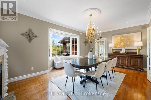 15 Logan Court, Whitchurch-Stouffville, ON - Indoor Photo Showing Dining Room