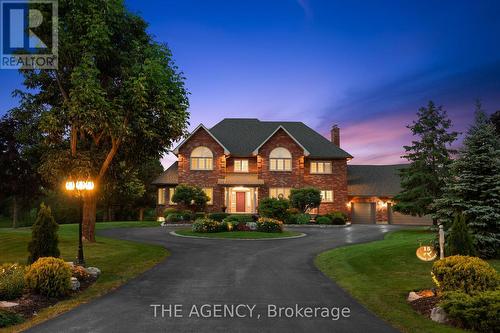 15 Logan Court, Whitchurch-Stouffville, ON - Outdoor With Facade