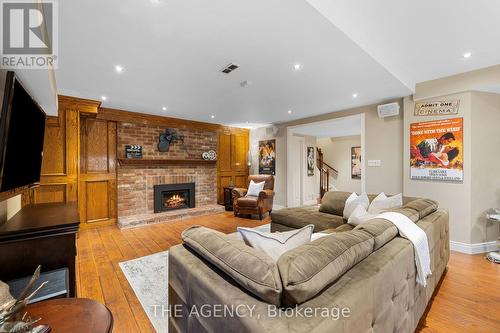 15 Logan Court, Whitchurch-Stouffville, ON - Indoor Photo Showing Living Room With Fireplace