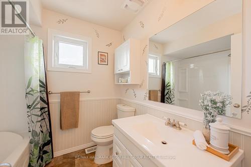 13 Daniele Avenue N, New Tecumseth (Beeton), ON - Indoor Photo Showing Bathroom