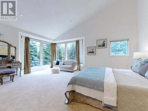 29 Moodie Drive, Richmond Hill, ON - Indoor Photo Showing Bedroom