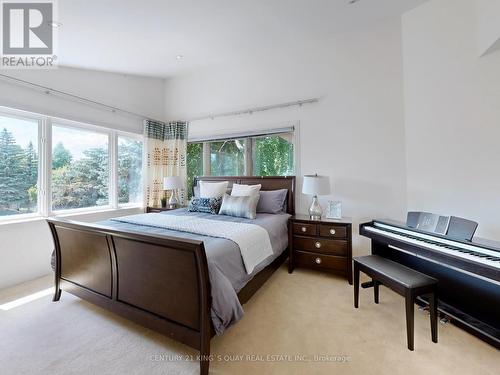 29 Moodie Drive, Richmond Hill, ON - Indoor Photo Showing Bedroom