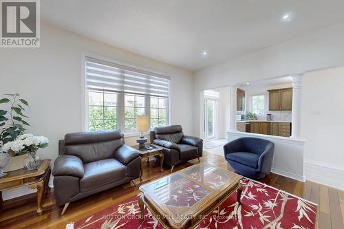 22 Nichols Boulevard, Markham (Cachet), ON - Indoor Photo Showing Living Room