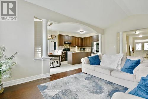 1388 Sheldon Street, Innisfil (Alcona), ON - Indoor Photo Showing Living Room