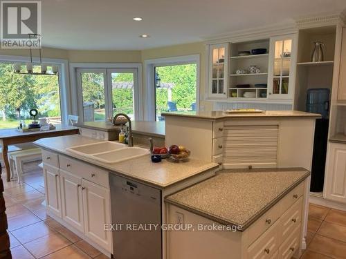 23 Quigg Lane, Prince Edward County (Ameliasburgh), ON - Indoor Photo Showing Kitchen With Double Sink