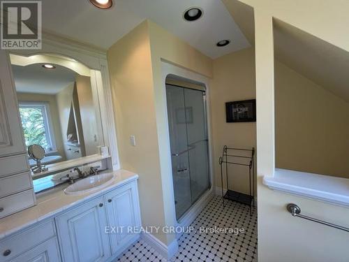 23 Quigg Lane, Prince Edward County (Ameliasburgh), ON - Indoor Photo Showing Bathroom