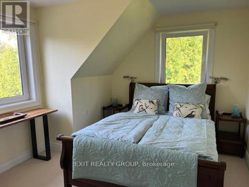 23 Quigg Lane, Prince Edward County (Ameliasburgh), ON - Indoor Photo Showing Bedroom