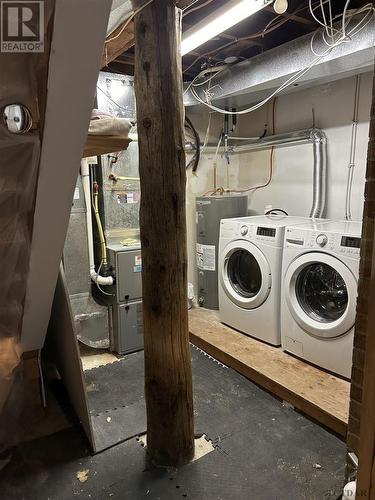 179 Tamarack St, Timmins, ON - Indoor Photo Showing Laundry Room