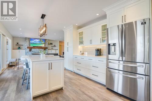 167 Westview Drive, Penticton, BC - Indoor Photo Showing Kitchen With Upgraded Kitchen