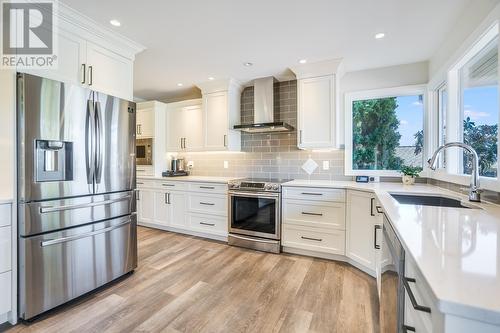 167 Westview Drive, Penticton, BC - Indoor Photo Showing Kitchen With Upgraded Kitchen